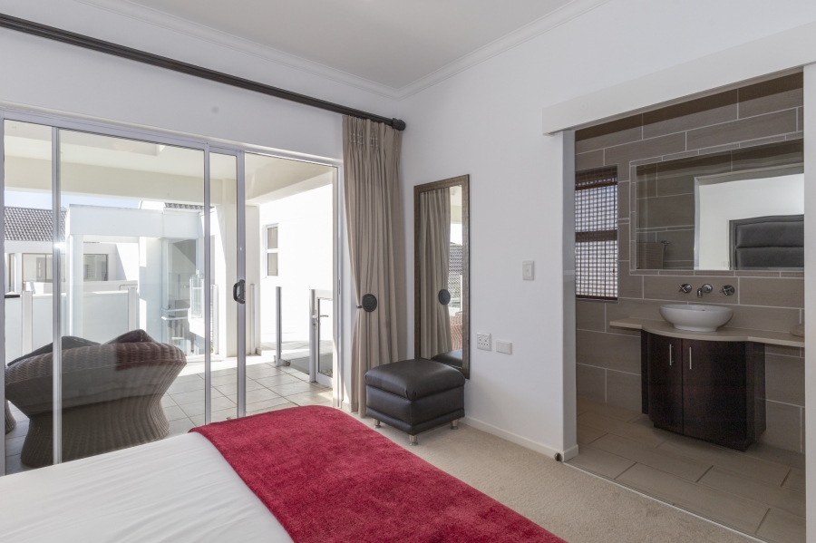 6 Bedroom Property for Sale in Royal Alfred Marina Eastern Cape